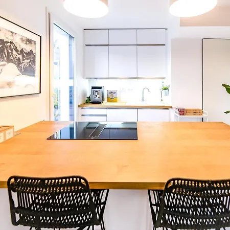 Apartment L'olympique: Cosy, Vue Canal Grande Terrasse Et Parking