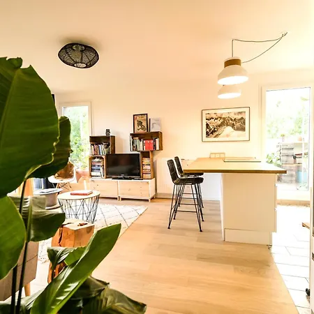 Apartment L'olympique: Cosy, Vue Canal Grande Terrasse Et Parking